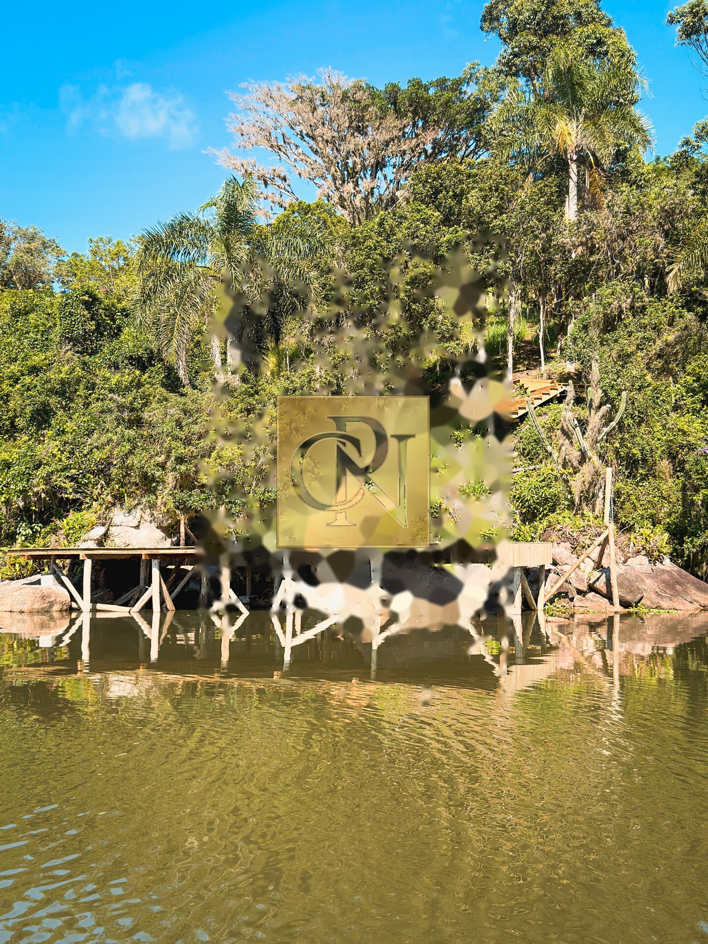 Terreno com acesso exclusivo à lagoa de Imaruí
