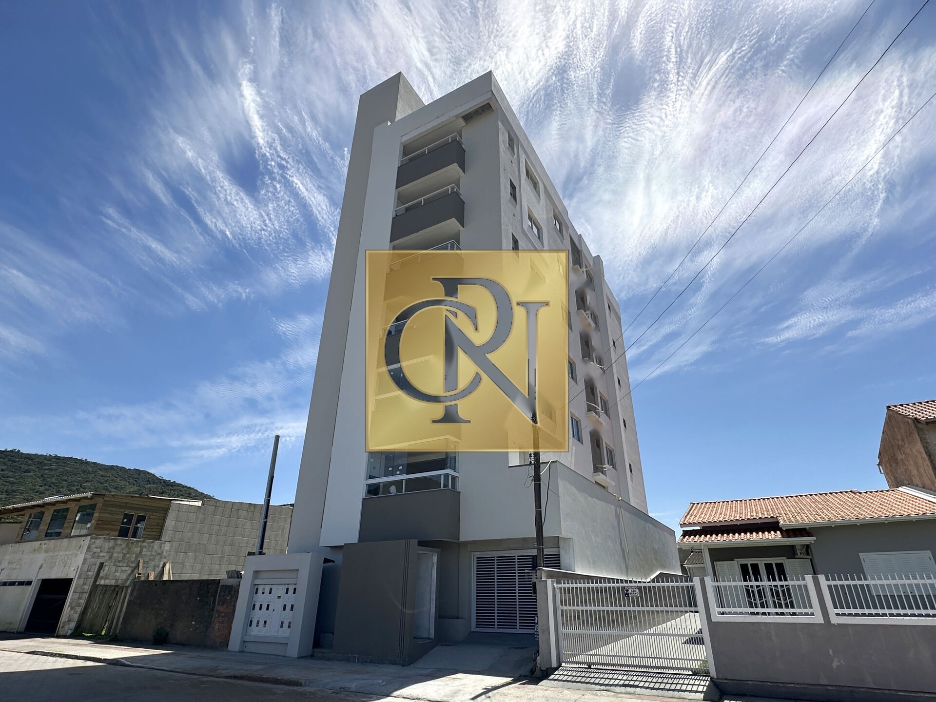 Apartamento 2 Quartos sendo 1 Suíte no Paes Leme